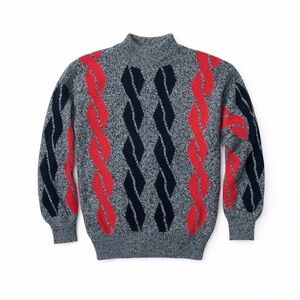 Cristina’s vintage sweater size men’s small